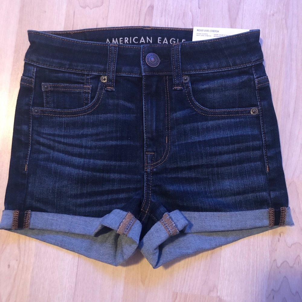 American Eagle dark wash jean shorts!